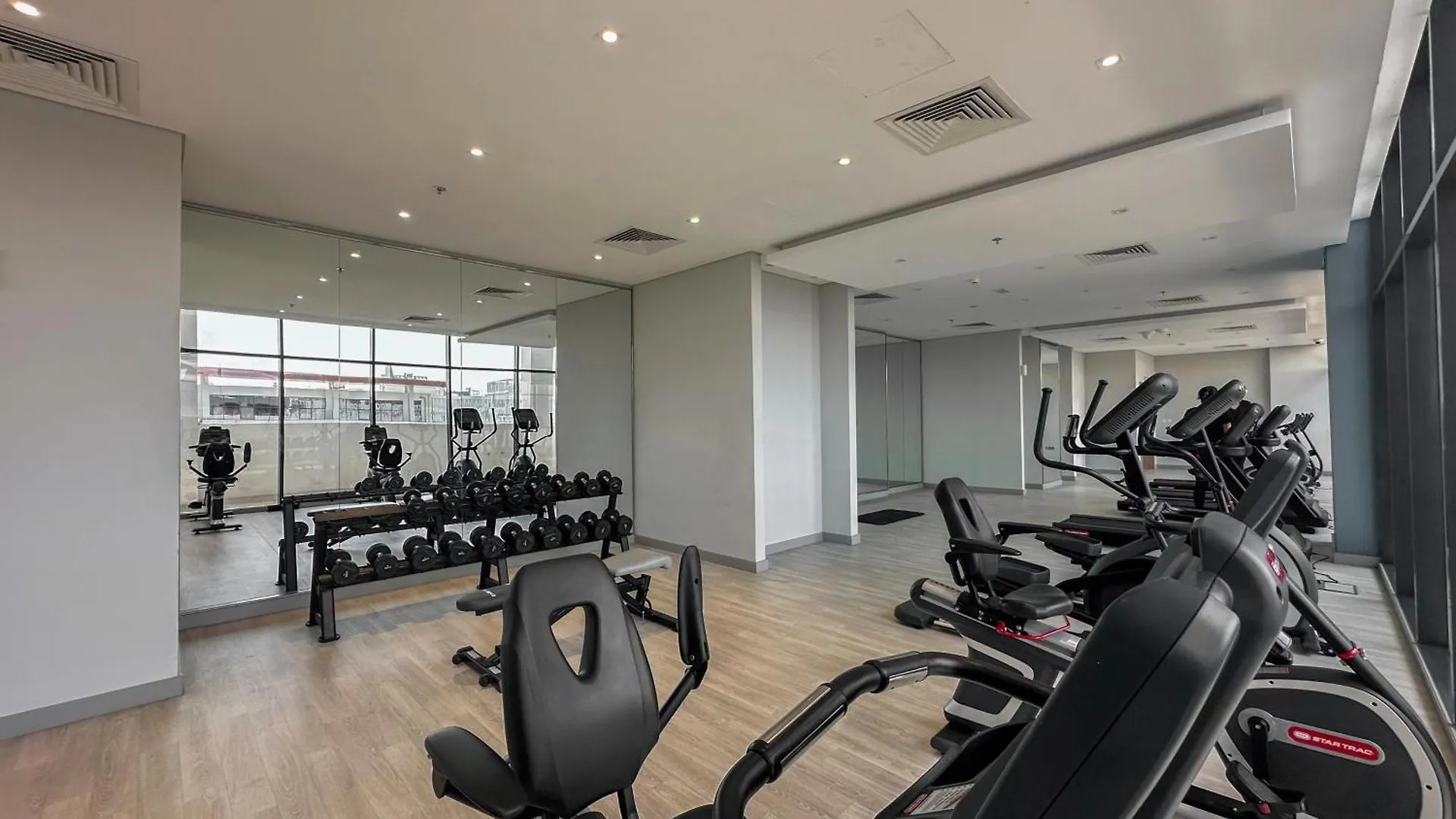 Apartment Royalton - Serene Studio Apt In The Heart Of Meydan District Dubai