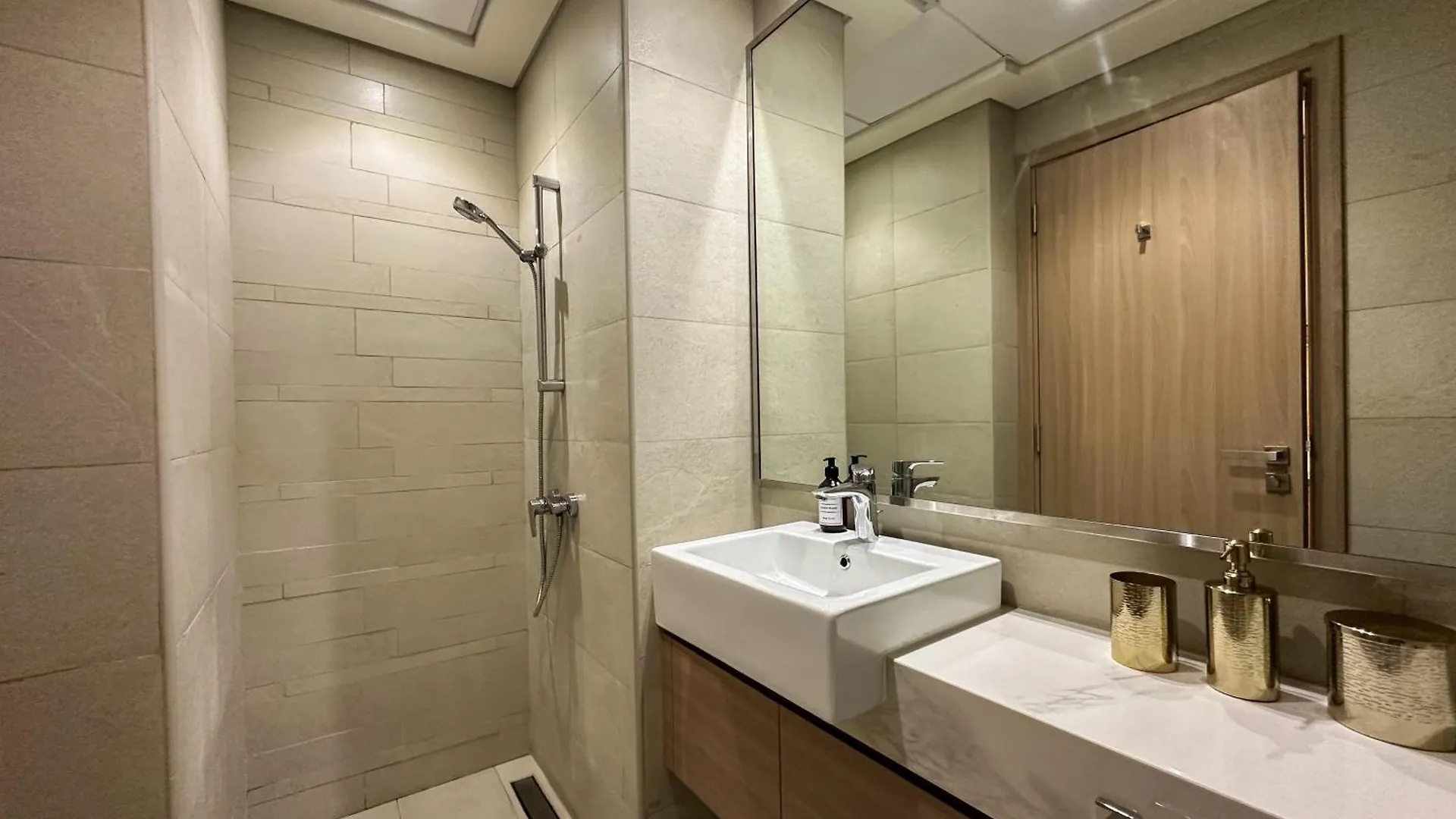 Apartment Royalton - Serene Studio Apt In The Heart Of Meydan District Dubai