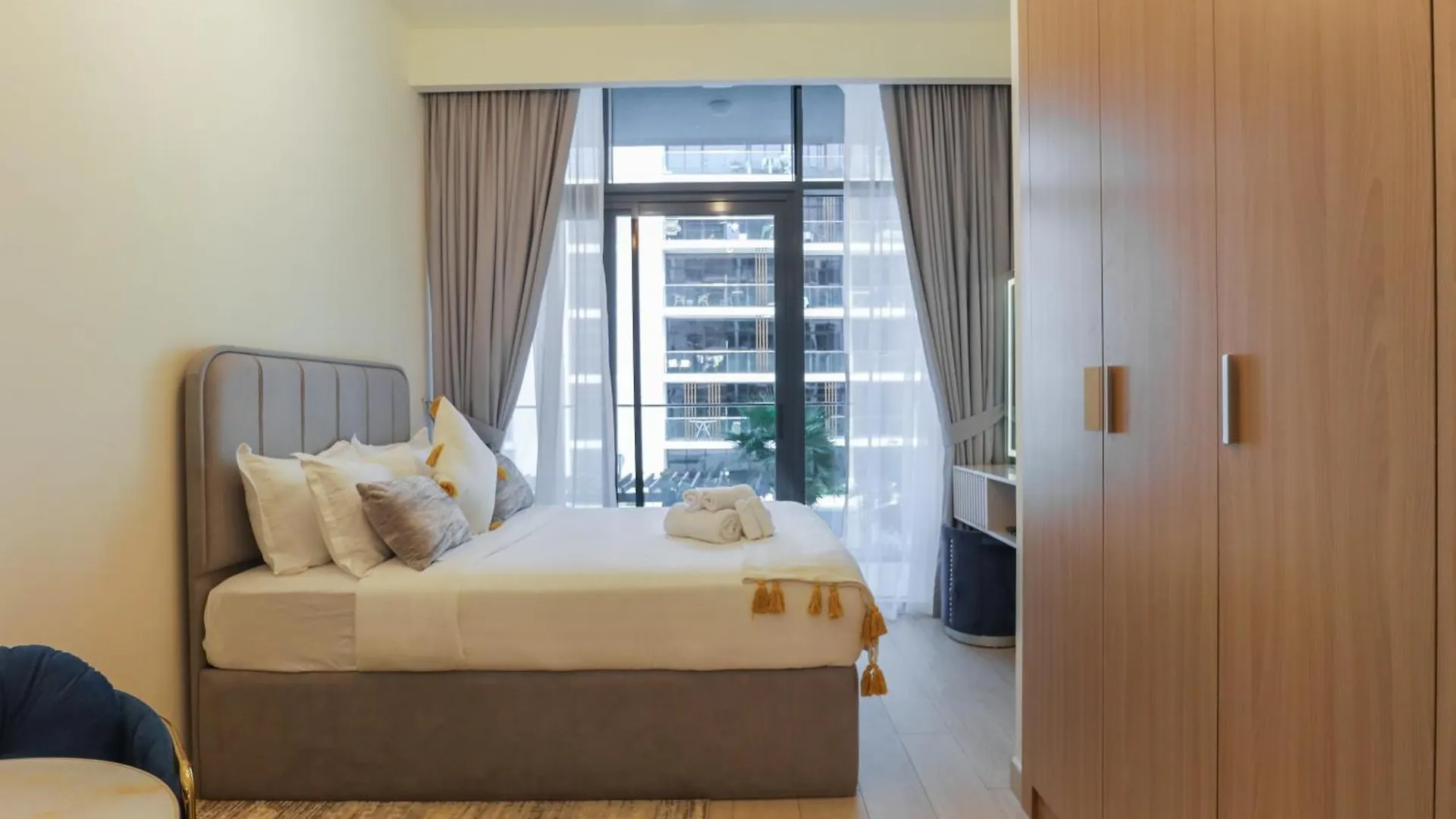 Royalton - Serene Studio Apt In The Heart Of Meydan District Dubái 0*,