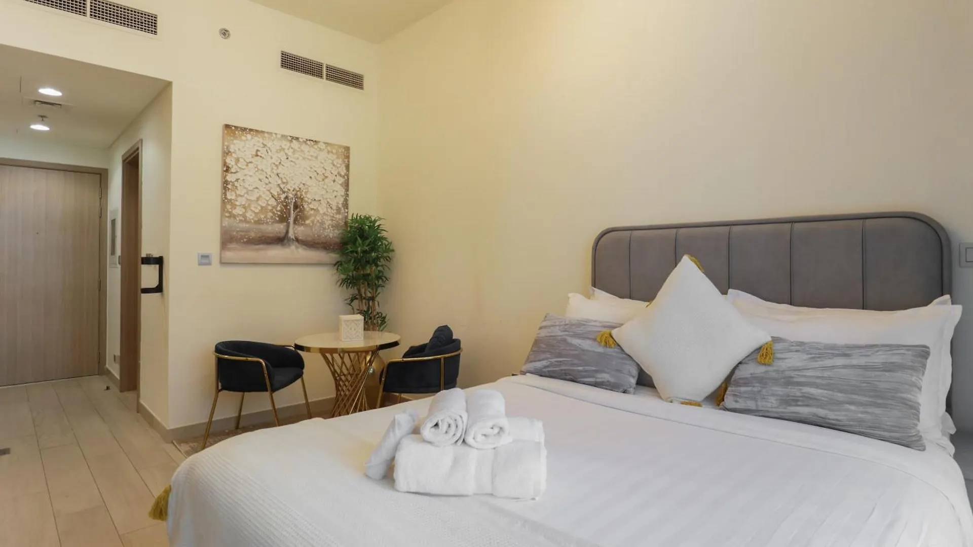 Royalton - Serene Studio Apt In The Heart Of Meydan District Dubái